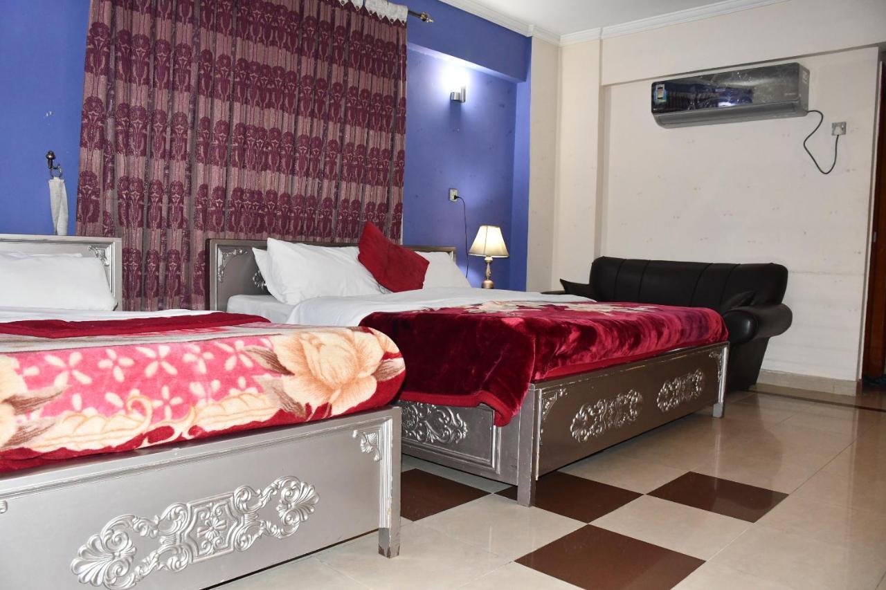 Mir Continental Hotel Музаффарабад Экстерьер фото